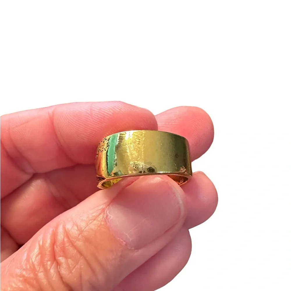 Tree of Life Gold Engraved Ring